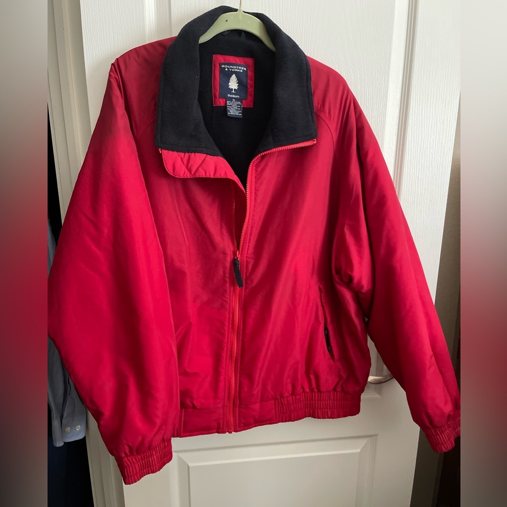 Men’s Red Roundtree and Yorke jacket